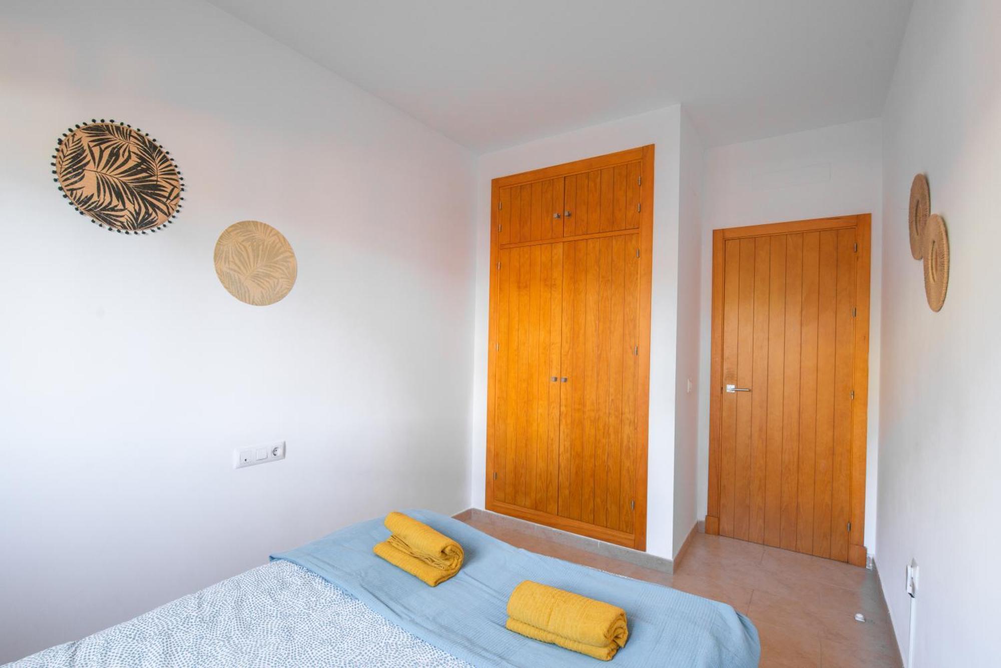 Namawa Surfhouse Hostel Chiclana de la Frontera Buitenkant foto