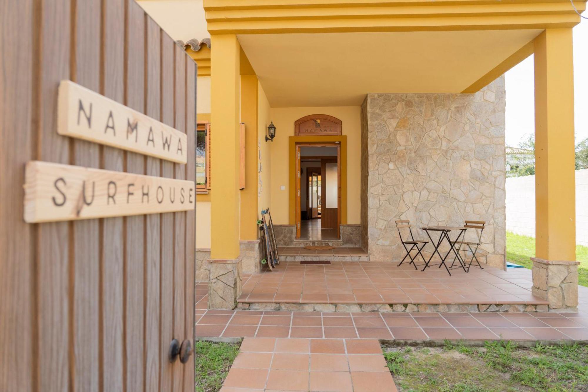 Namawa Surfhouse Hostel Chiclana de la Frontera Buitenkant foto